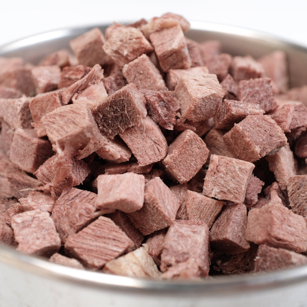 ESSENTIAL BEEF CUBES (100g)